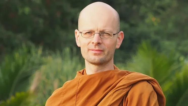 ajahn-adzana-gavesaka