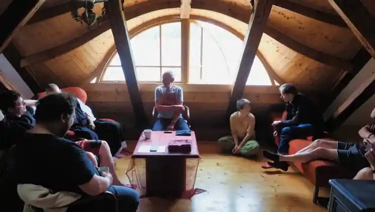 Meditační ústraní s Michaelem Luetchfordem
